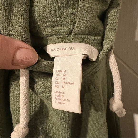 H&M basic green textured knit pullover hoodie‎ / Size Medium/ Granola/Minimalist - Picture 5 of 5
